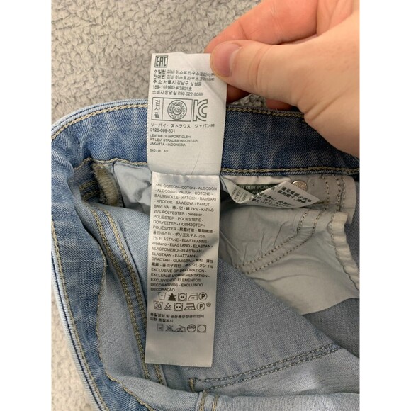 Levi's 711 Skinny 29x30 Light Wash Distressed Denim Blue Jean Pockets - Picture 12 of 16